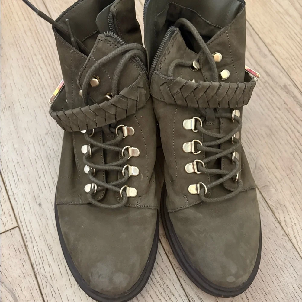 Vince camuto boots - Picture 2 of 5